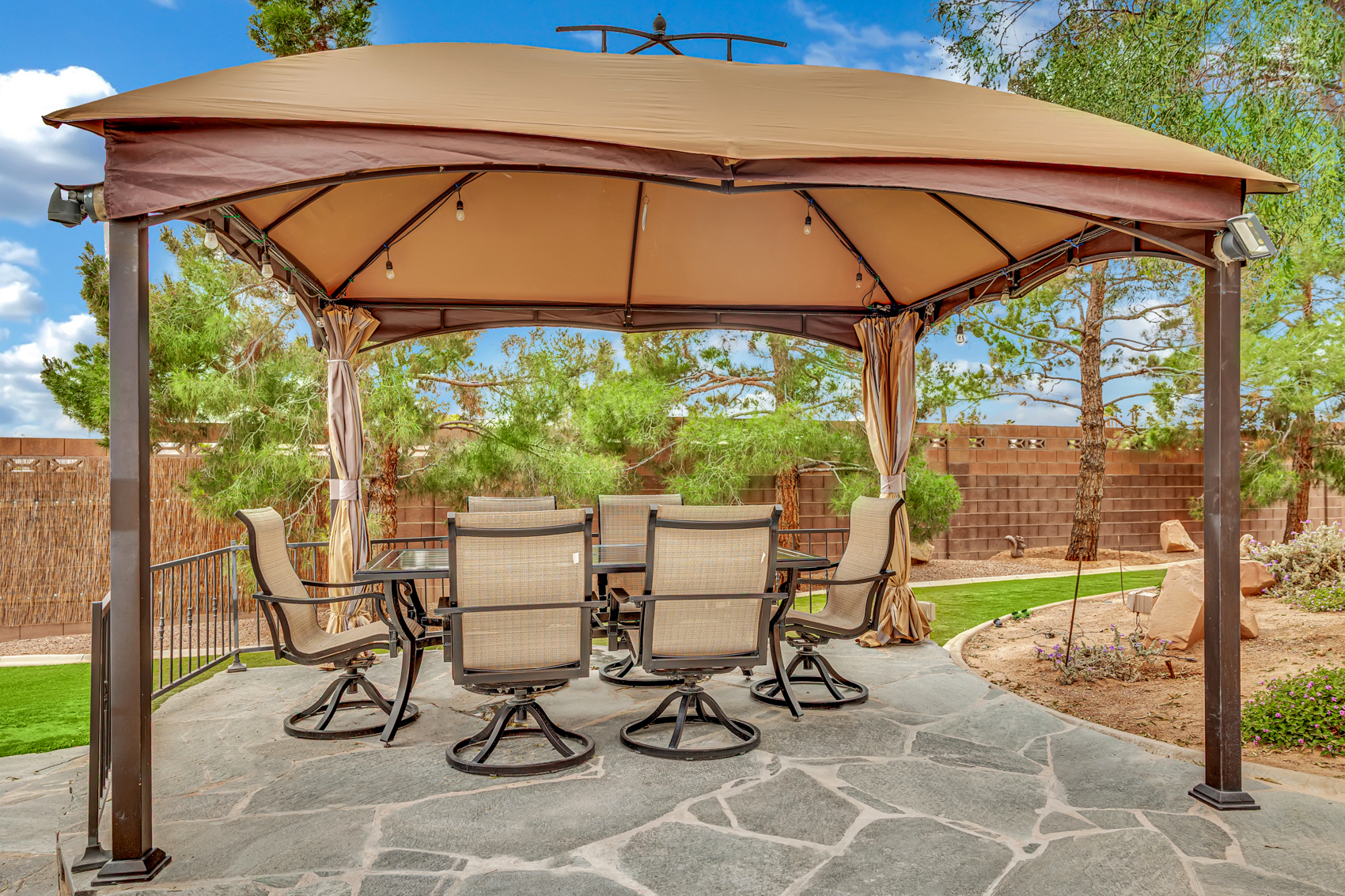 Outdoor Dining Gazebo